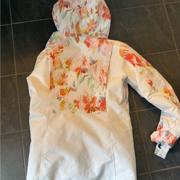 Roxy White and Pink Floral Ski Jacket - Picture 2 of 5